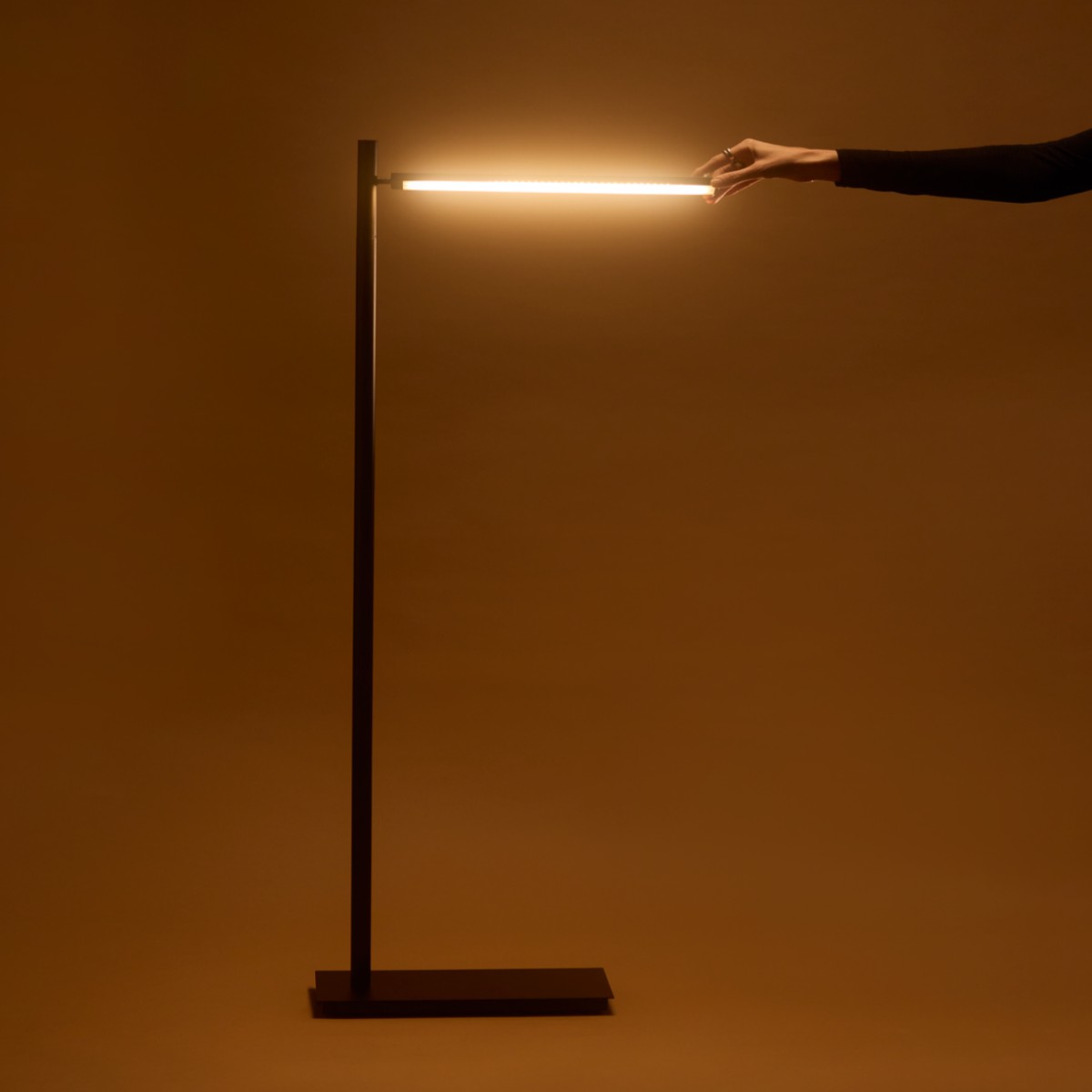 Linden Floor Lamp